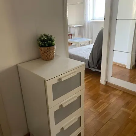 Apartment Nowolipki Sloneczny Apartament Warsaw